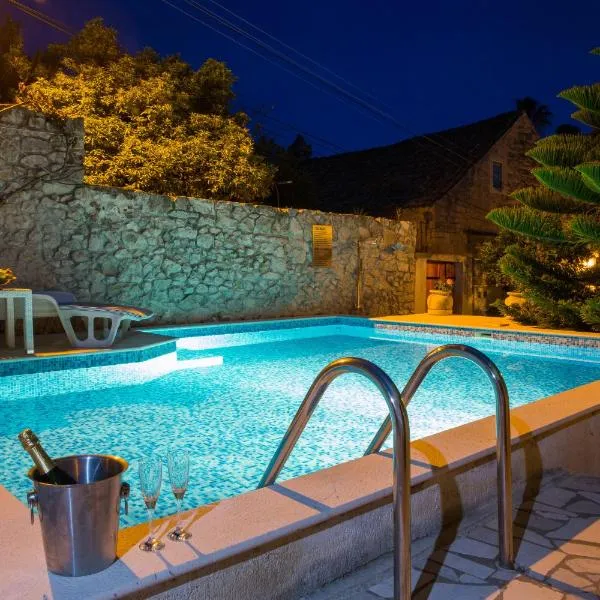 Apartments Kralj, hotel en Cavtat