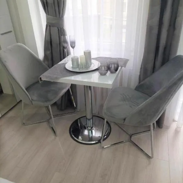City lux square apartment Skopje, hotel in Skopje