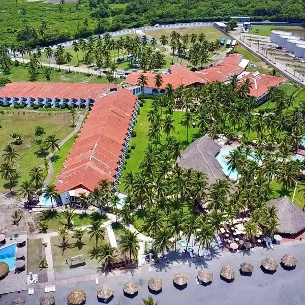 HOTEL TESORO BEACH, hotel in Hacienda La Calzada