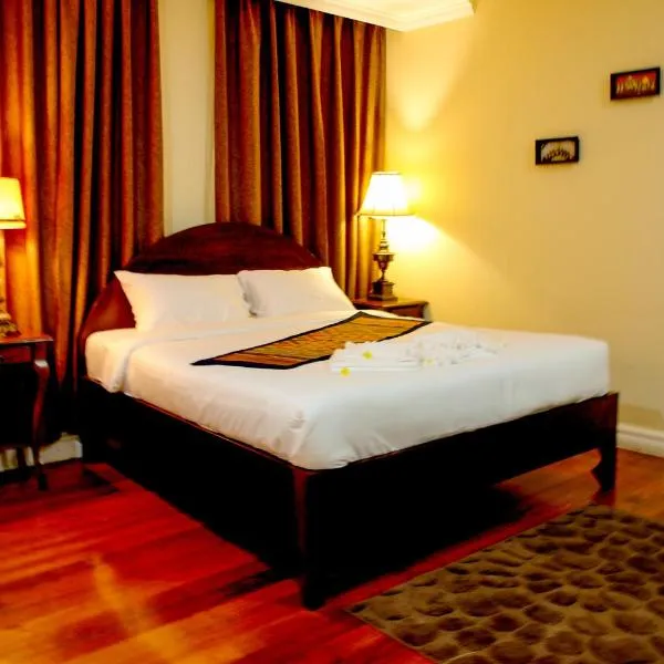 Le Luxe Boutique Hotel, hotel in Ban Nongdouang