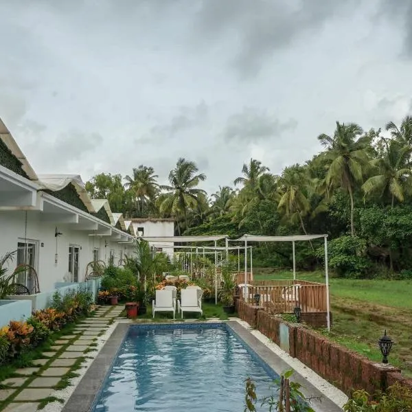 Whiteflower Resort Morjim, hotel v destinaci Morjim
