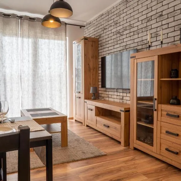 Komfortowy Apartament Nadbrzeżna blisko Warszawy z Parkingiem, hotel v destinaci Ozarów Mazowiecki