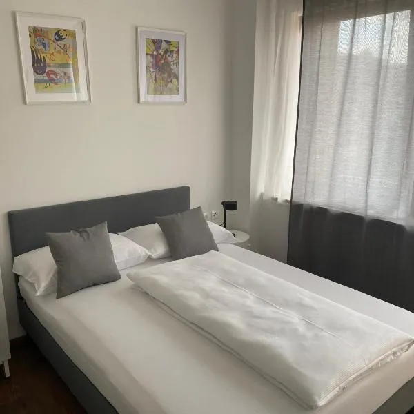 Zentral gelegene schöne Wohnung in Bremen Mitte, direkte Nähe zum Klinikum im Viertel , Balkon, hotel i Bremen