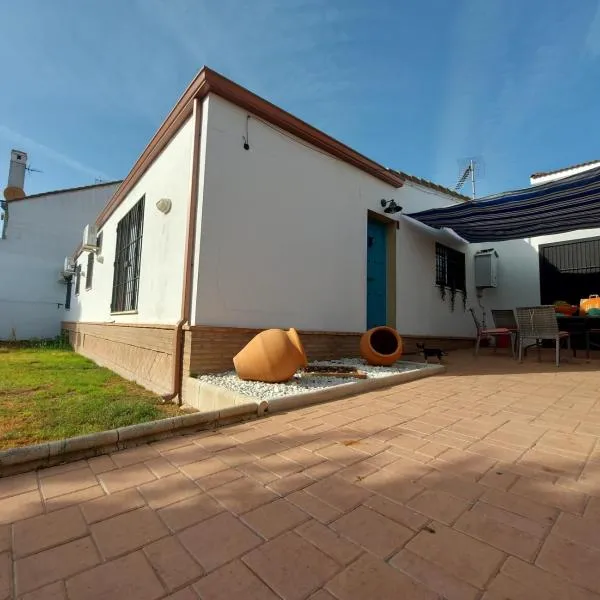 Casa turquesa, hotel in Valencina de la Concepción