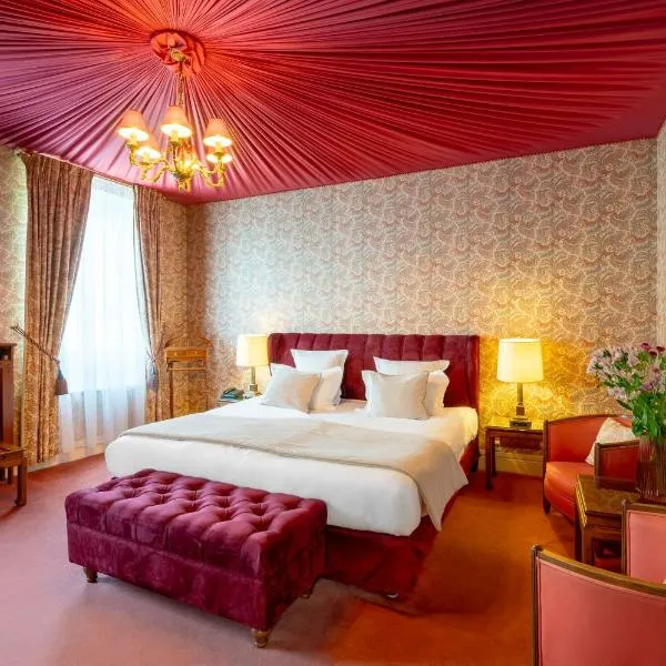 Grand Hôtel Des Templiers, Piscine & Spa, hotel in Reims