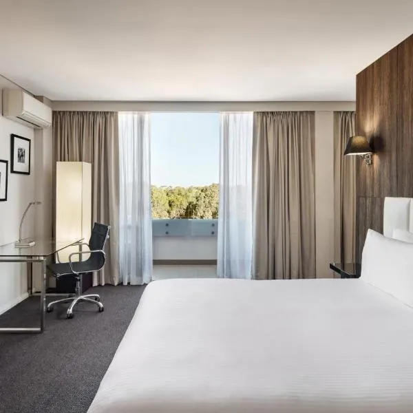 Holiday Inn Warwick Farm by IHG, hotel v destinaci Warwick Farm