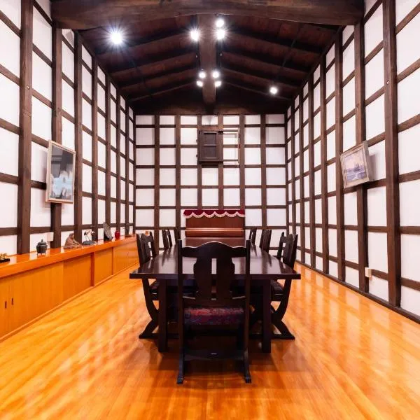 -izen 高田- 柳精庵, hotel v destinaci Joetsu