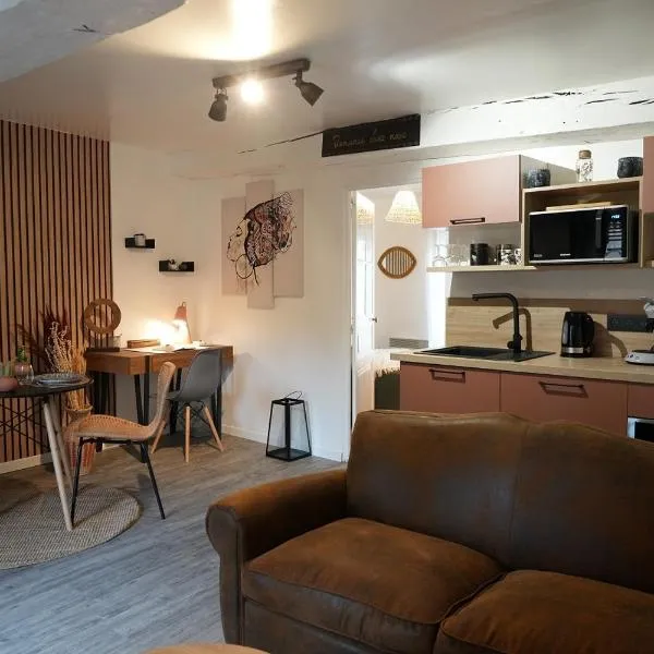 Le Joli’Mans, appartement refait à neuf, entièrement équipé, pour 2 personnes, proche quartier historique et centre, hotel a Le Mans