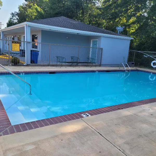 아카델피아에 위치한 호텔 Super 8 by Wyndham Arkadelphia Caddo Valley Area