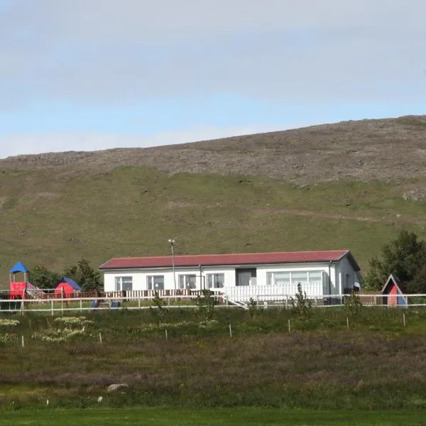 Grímsstaðir holiday home - Family friendly, hotel in Reykholt