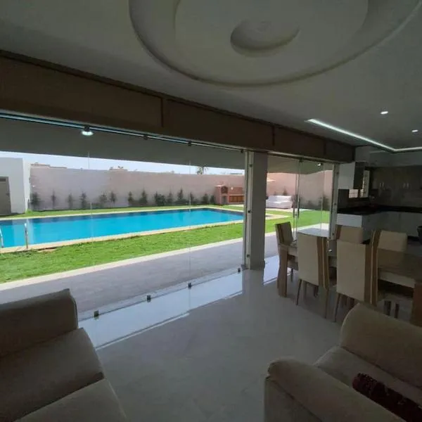 Villa familiale avec piscine à Agadir Golf, hotell Agadiris