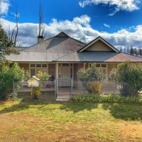 Roma Cottage on Roma Orchard, hotel in Moonan Flat