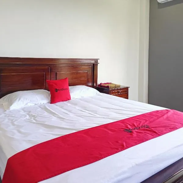 RedDoorz @ Green Homestay Syariah Baubau, hotel v destinaci Baubau