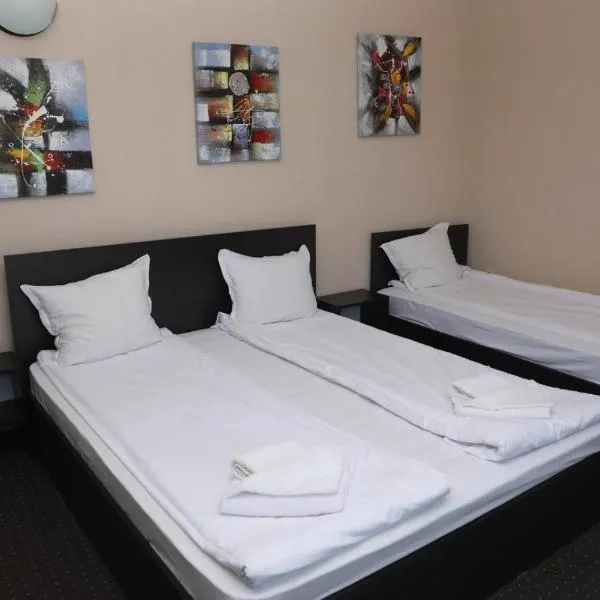 Опълченец, hotel v destinaci Šipka