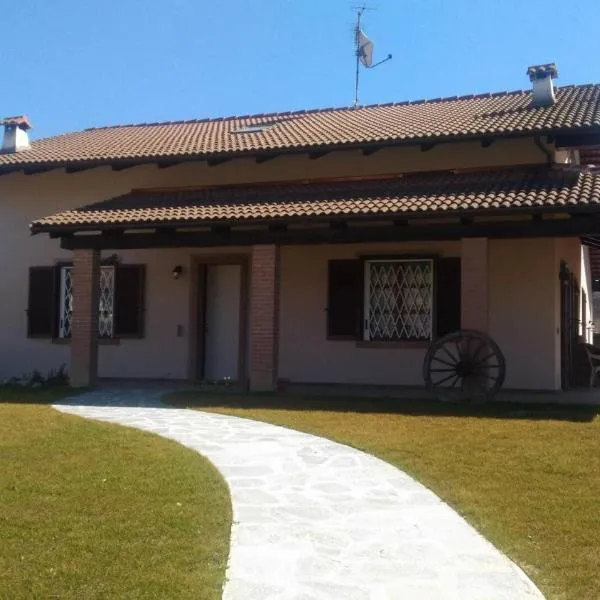 La Fuga Affittacamere, hotel v destinaci Monticello d'Alba