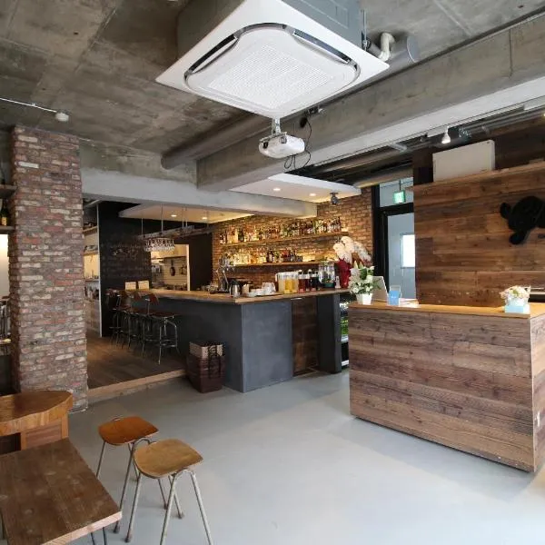 Glocal Nagoya Backpackers Hostel, hotel in Nagoya