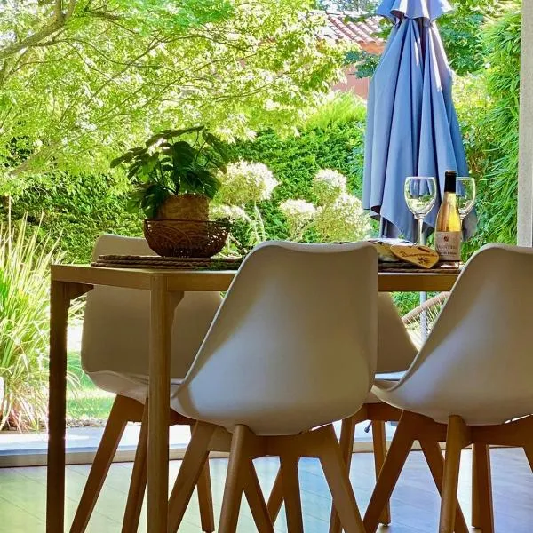 Appartement neuf et au calme proche Avignon, hotel in Althen-des-Paluds