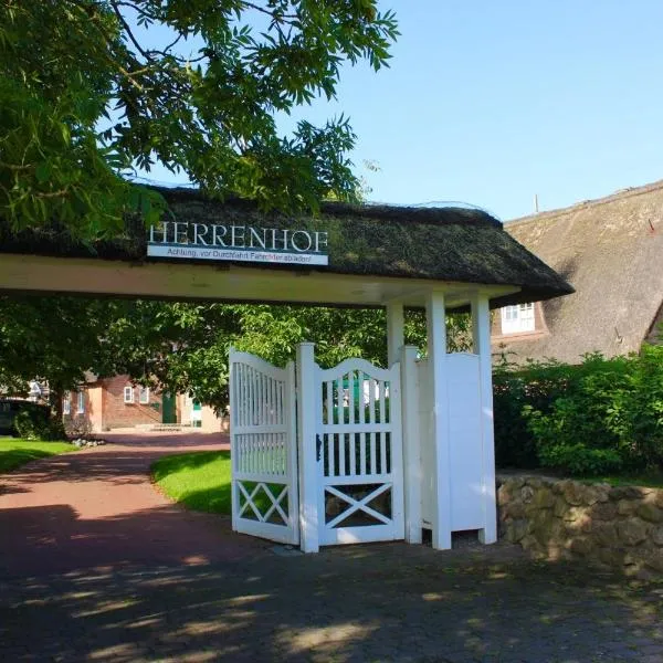 Herzmuschel 10 Herrenhof، فندق في Wrixum