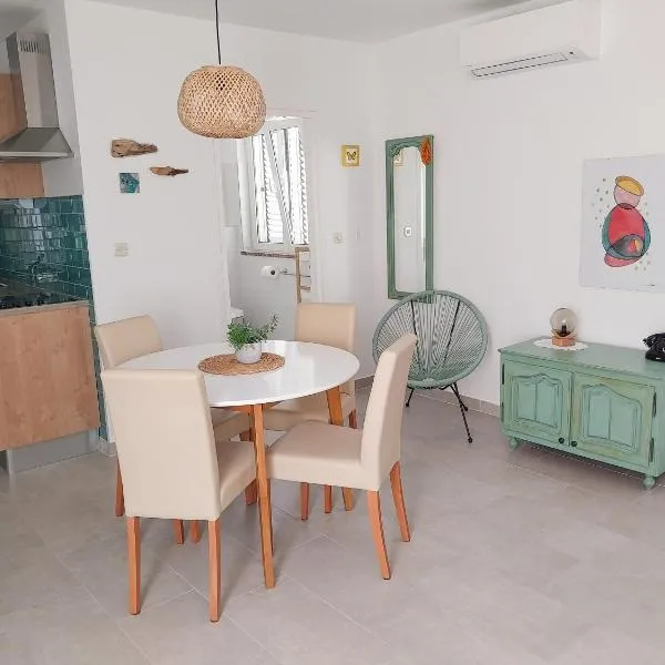 Rab Pandelo Apartmani, hotel v Rabe