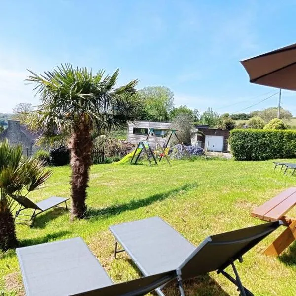 Viesnīca Maison 12 pers Douarnenez kerlaz 2 étoiles Atout France pilsētā Kerlaz