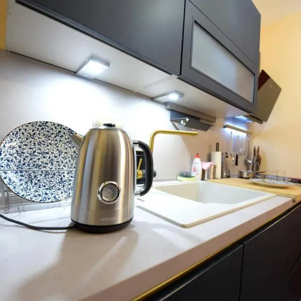 AMALFI luxury APARTMENT, hotel v destinaci Komotiní