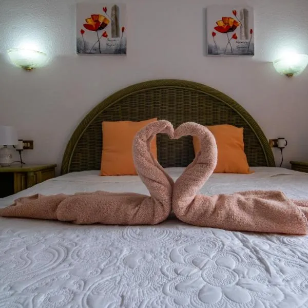 Julia Apartment, hotel v destinaci Chayofa