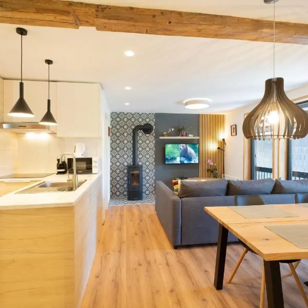 Apartments Pri Fencu, hotel v destinaci Jesenice