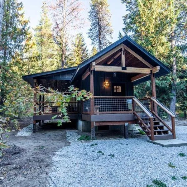 Tall Pines a cozy 1 bedroom Tiny Cabin, hotel v destinaci Leavenworth