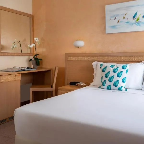 Corallo Wellness Hotel, hotel in Diano Marina