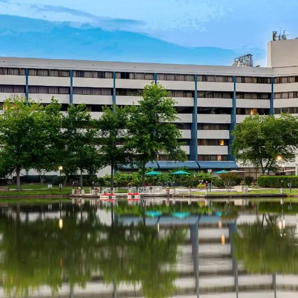 DoubleTree Suites by Hilton Raleigh-Durham, hotel v destinaci Durham