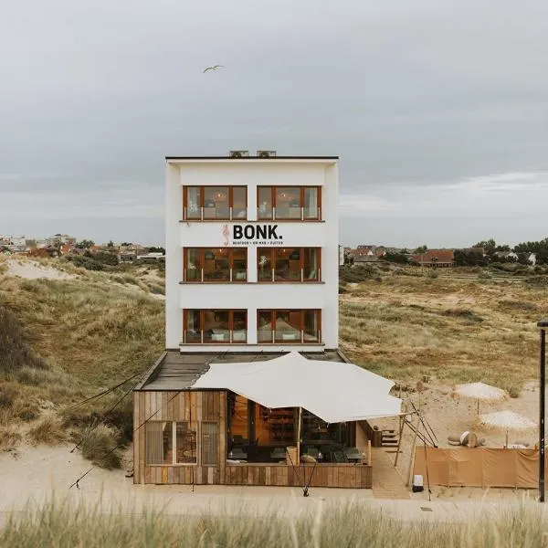 BONK suites, hotel v destinaci Middelkerke