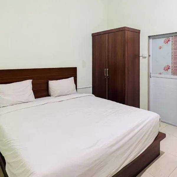 Teratai Residence Mitra RedDoorz，Lubukpakam的飯店