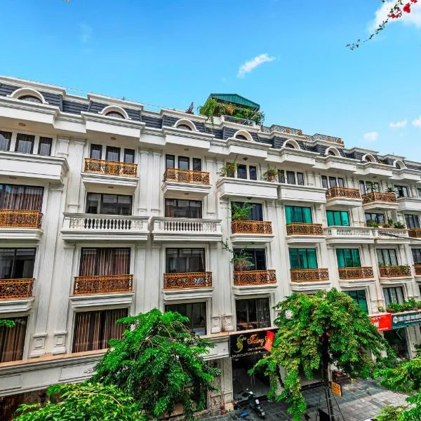Harmony HaLong Hotel, hotel in Hòn Một