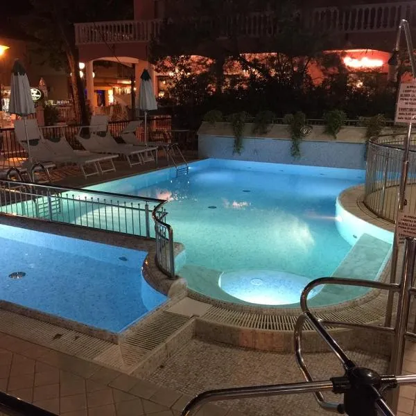 Hotel Villa Verde, hotel i San Mauro a Mare