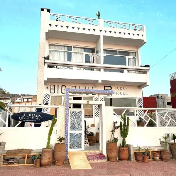 BIG BLUE guest house, hotelli kohteessa Imsouane