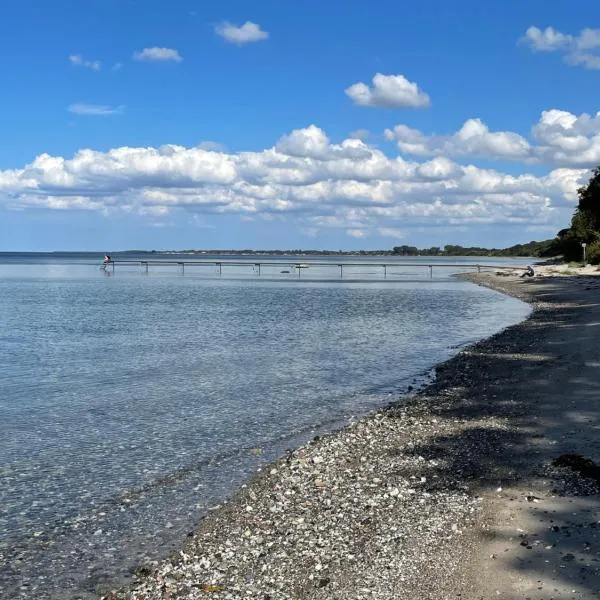 Ferielejlighed på Elmensbjerg, hotel in Ejby