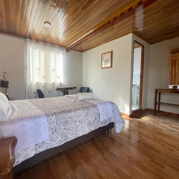 Paz y Bien – hotel w mieście Villa Rica