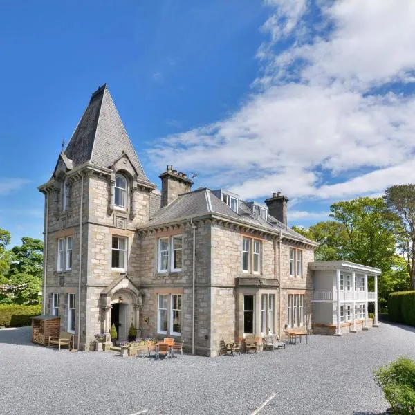 Knockendarroch Hotel、ピトロッホリーのホテル