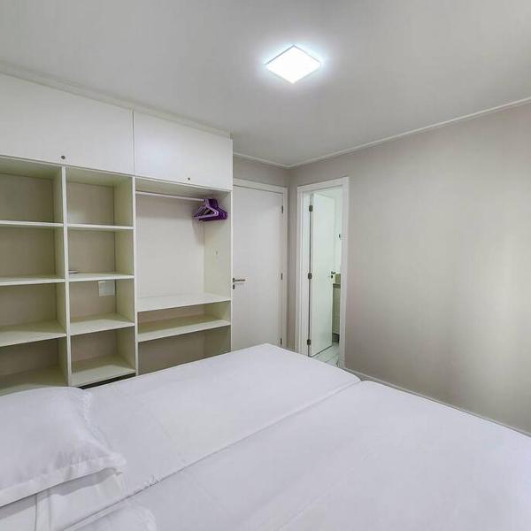 Apartamento novo com 3 quartos e 3 banheiros. - Foto 2
