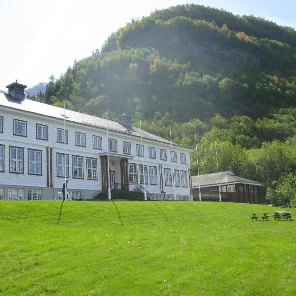 Hardanger Hostel B&B, отель в городе Кинсарвик