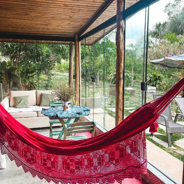 Chalé no Cerrado, seu oásis no cerrado com piscina natural e wi-fi