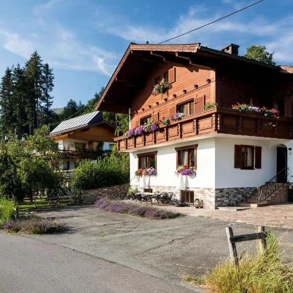 Haus Bichler, hotel em Kössen