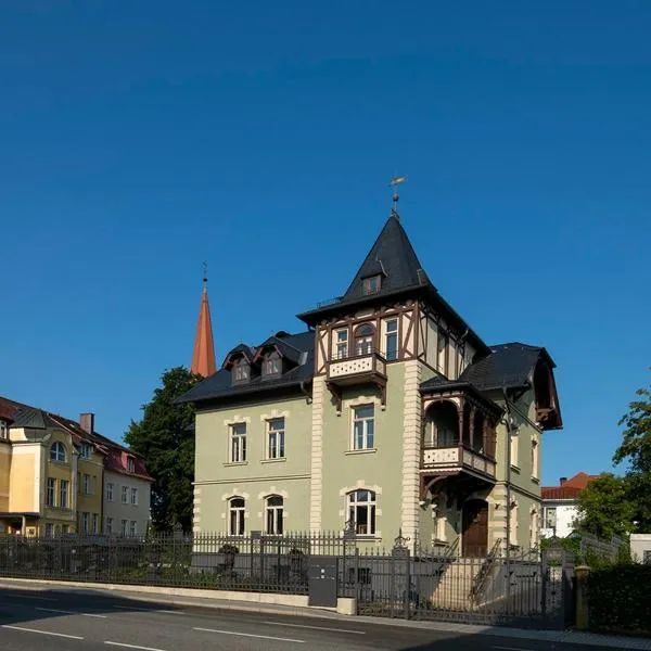 VILLA zeitlos - Zeitreise 1891, hotelli kohteessa Traunstein