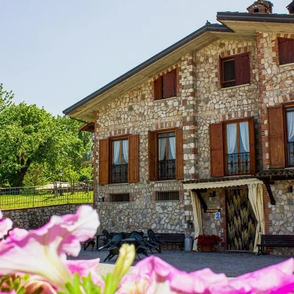 Agriturismo Il Castagneto، فندق في سوبينو