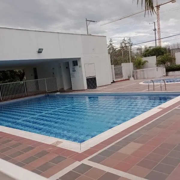 Apto Agradable y Fresco en Conjunto Cerrado Decimo Piso: San Antonio şehrinde bir otel