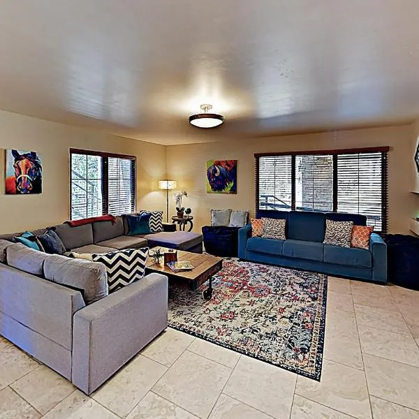 St Moritz Condos 202, hotel in Taos Ski Valley