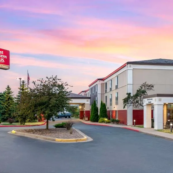 Best Western Plus Eau Claire Conference Center, hotel v destinaci Eau Claire