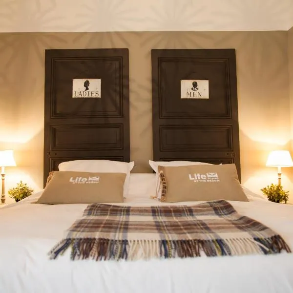 Il Etait Une Fois Chez Moi La Chambre Augustin, hotel in Le Loroux-Bottereau