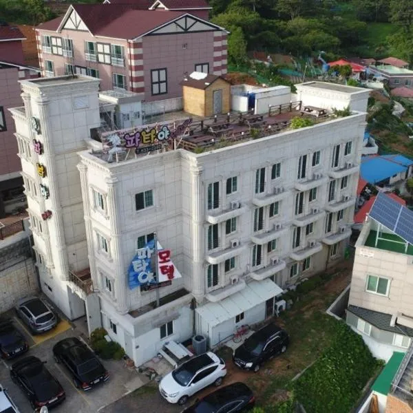 Pataya Motel, viešbutis mieste Yŏch'a