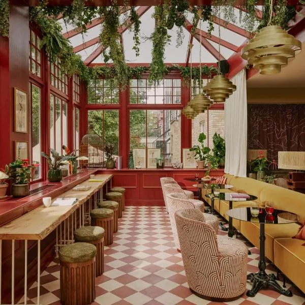 Ember Locke Kensington, khách sạn ở London